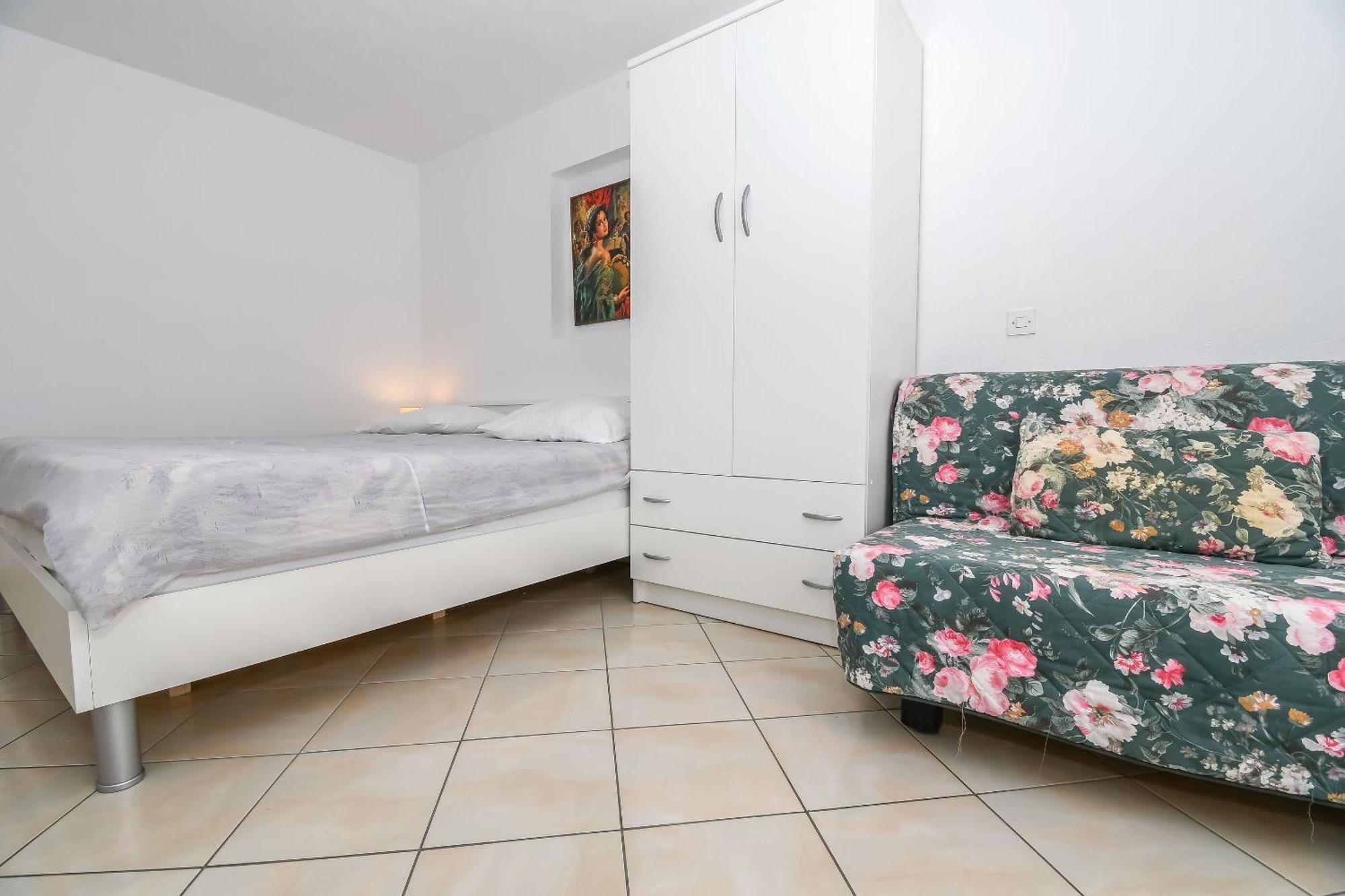 Apartments Anna Trogir Exterior foto